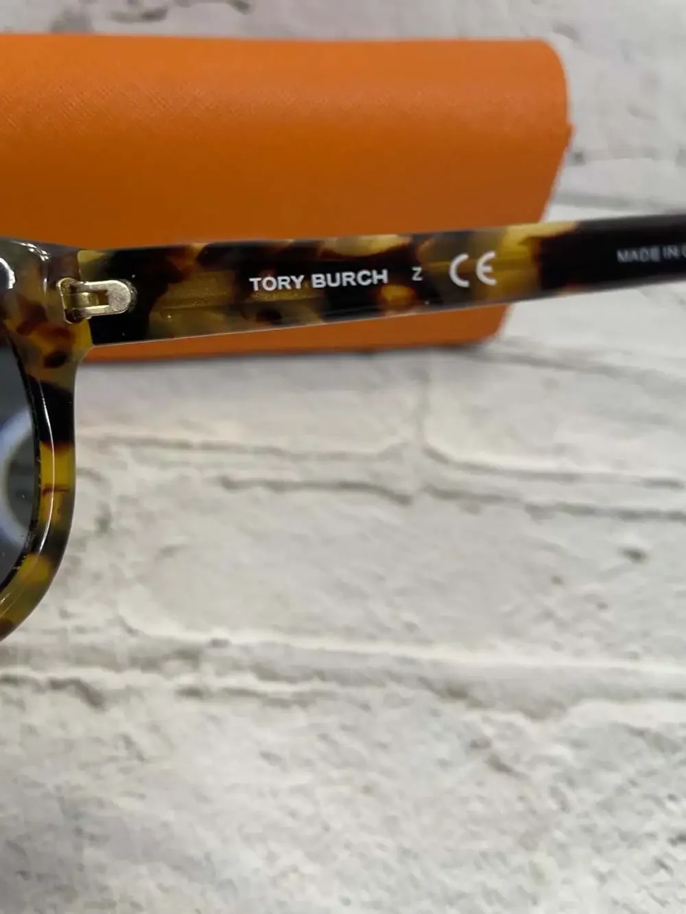 Tory Burch Tortoiseshell Cat Eye Sunglasses with Logo Case